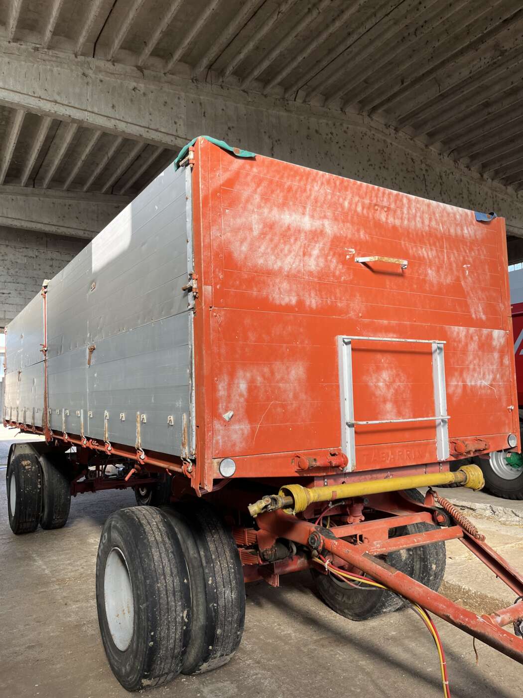 Rimorchio rallato 140 q.li