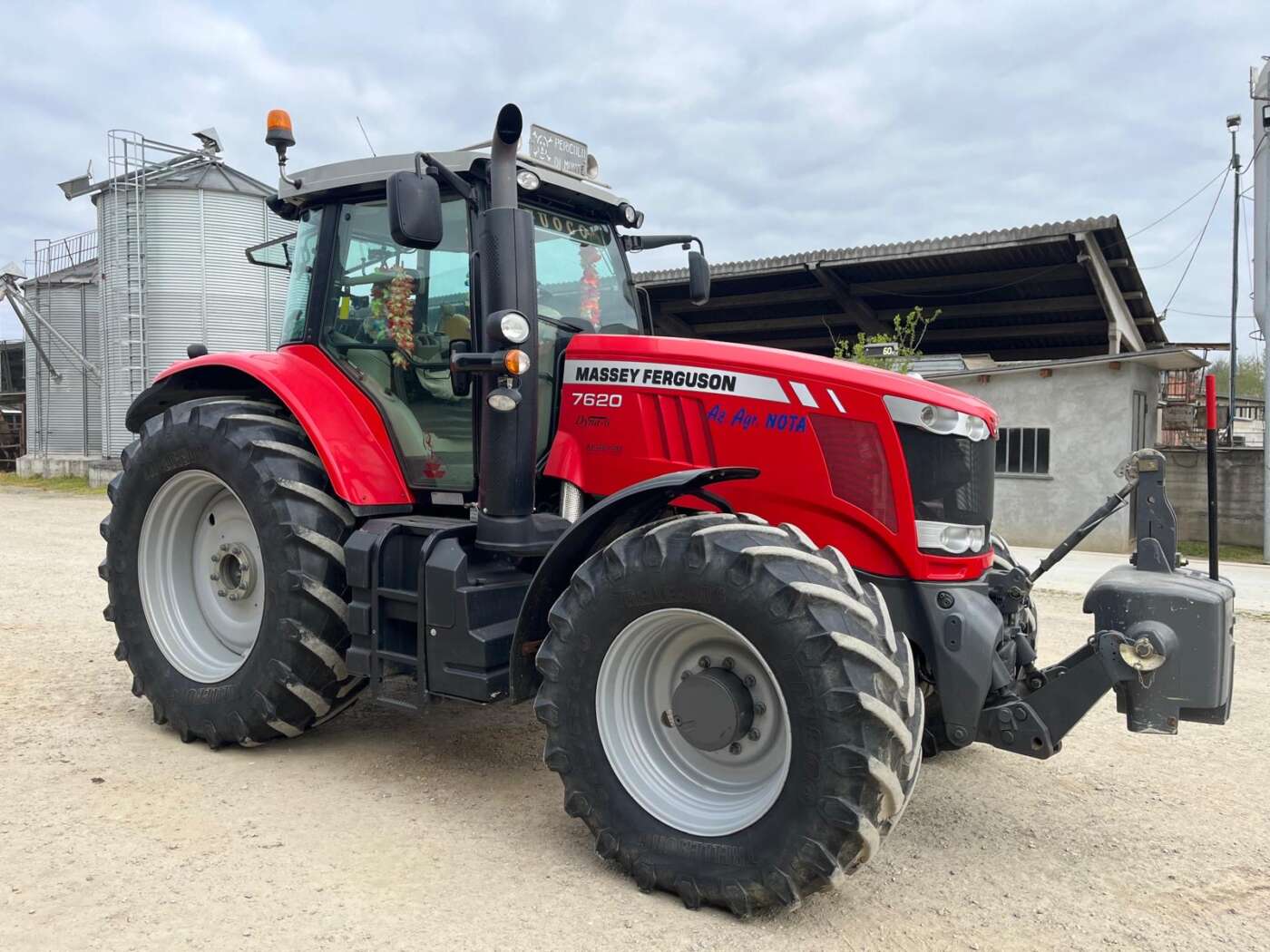 Massey Ferguson 7620 Dyna-6 Exclusive