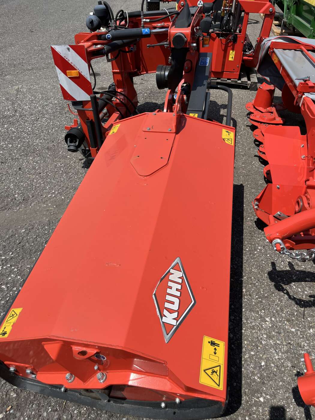 Trincia laterale KUHN Spring L