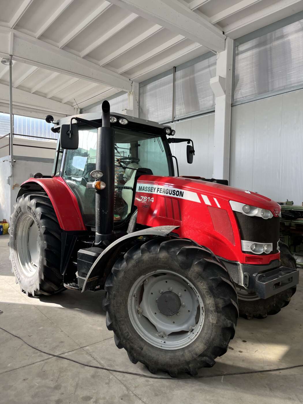 Massey Ferguson 7614 Dyna-4