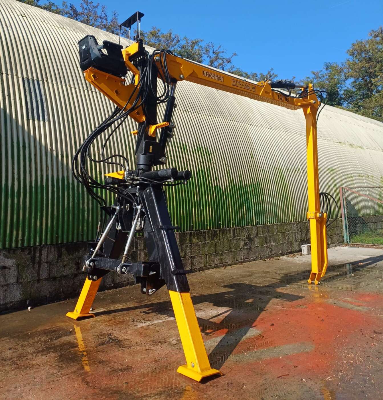 Braccio Forestale FRONTONI GL10 + Pinza con rotore