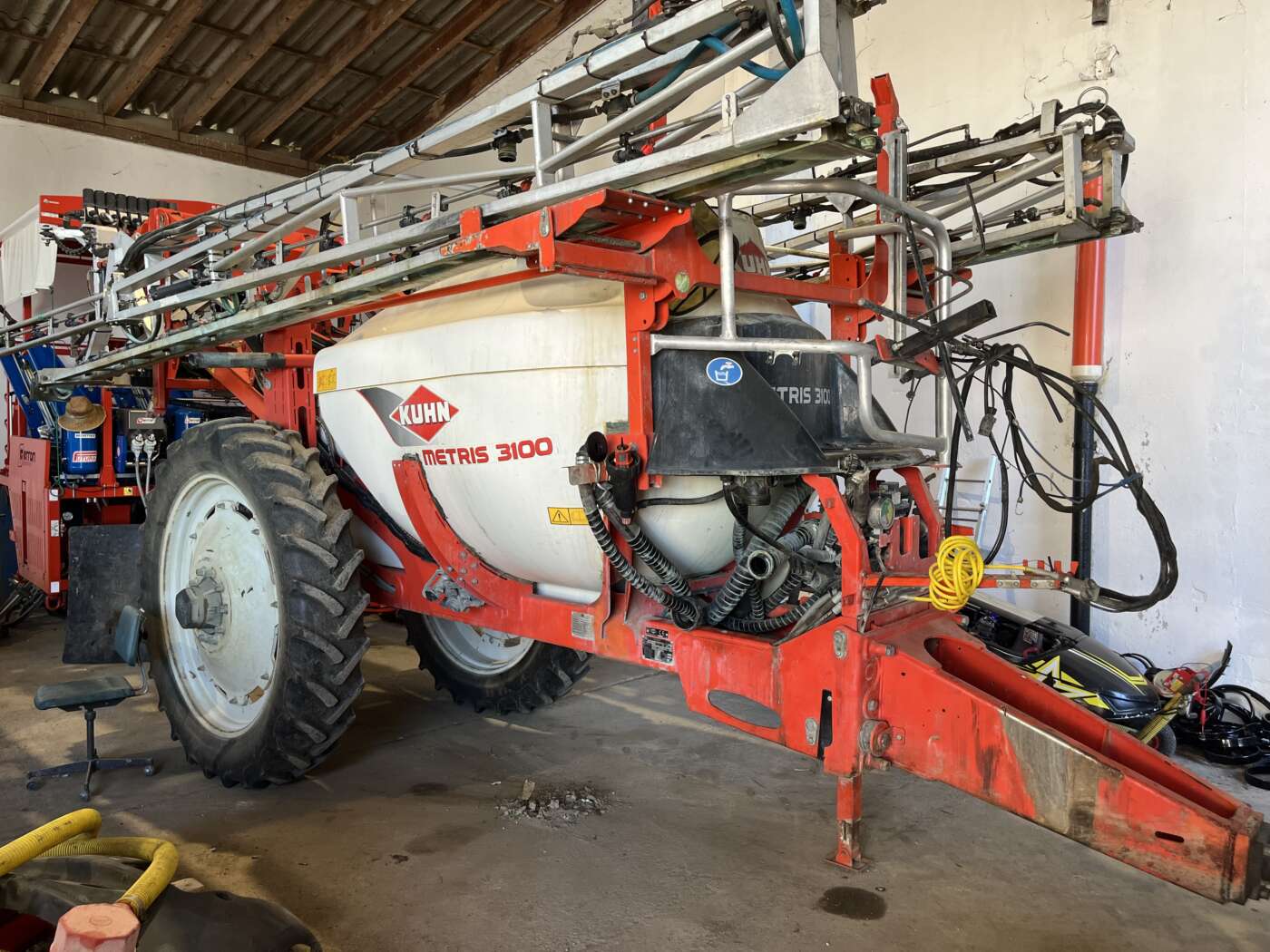 Irroratrice KUHN METRIS 3100 24m