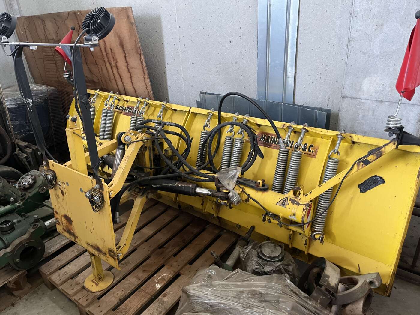 Lama da neve MAINARDI Piastra + 3 punti