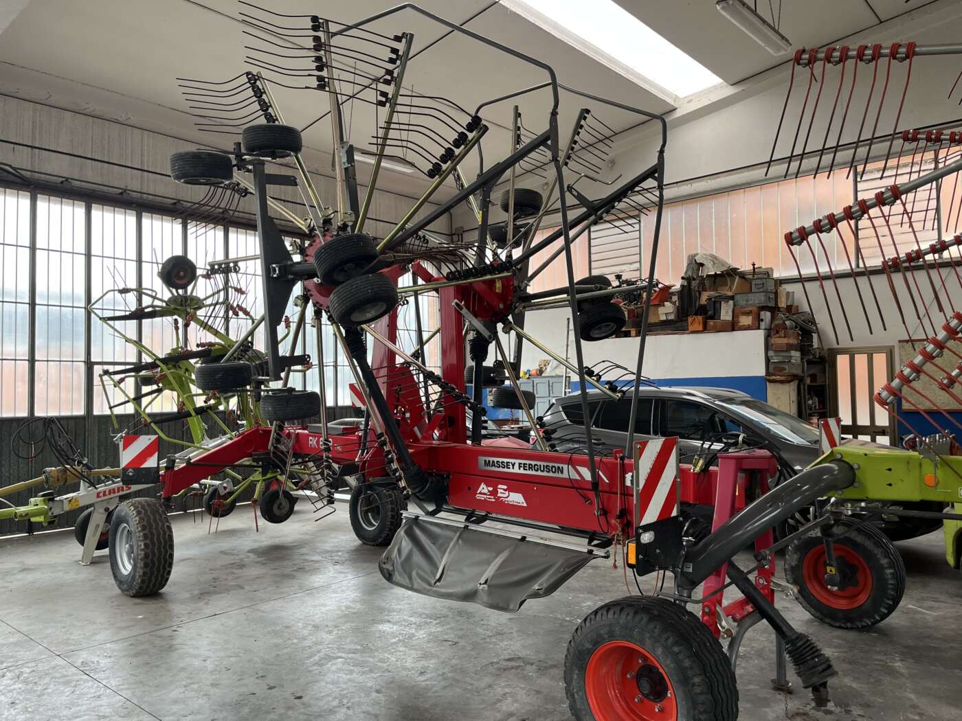 Ranghinatore MASSEY FERGUSON RK 802 TRC