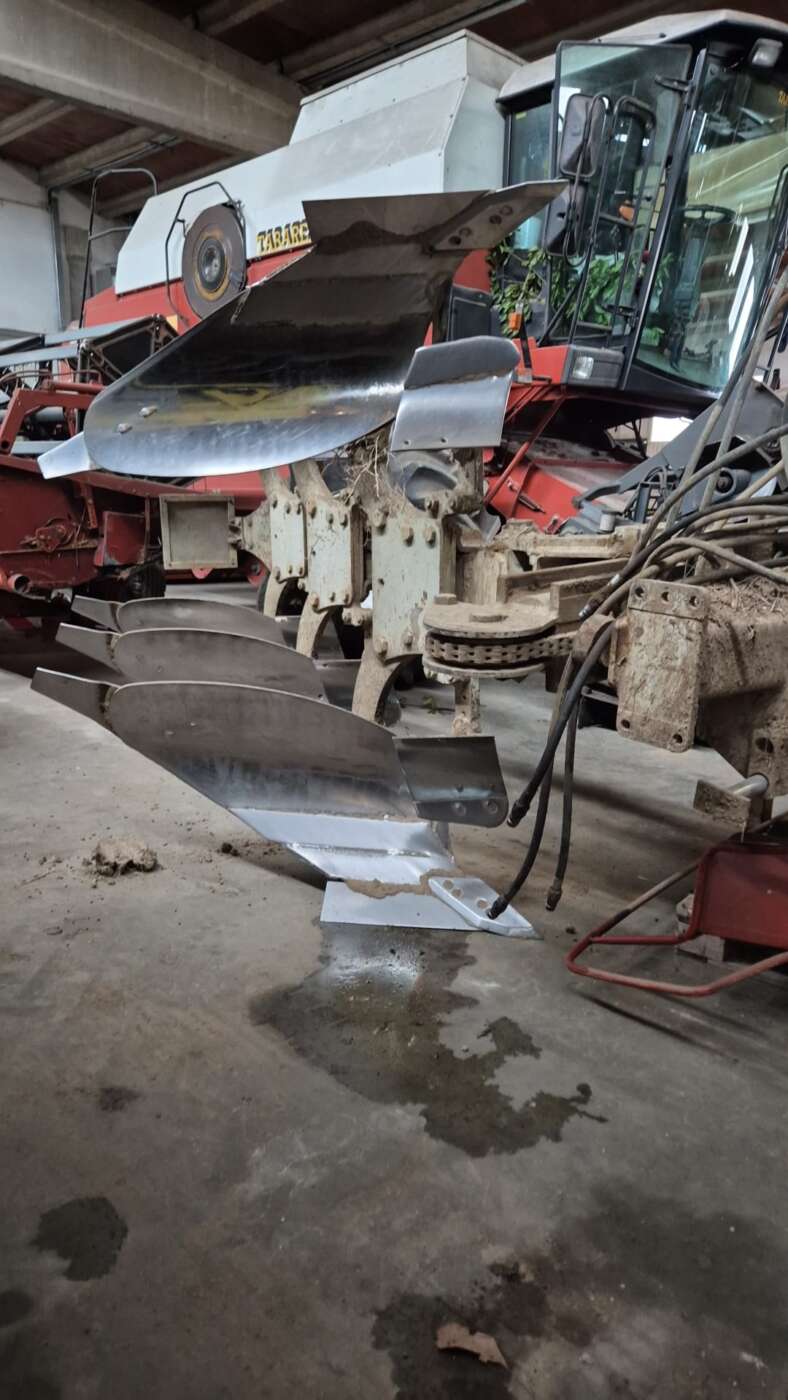 Aratro trivomero ERMO FSV3