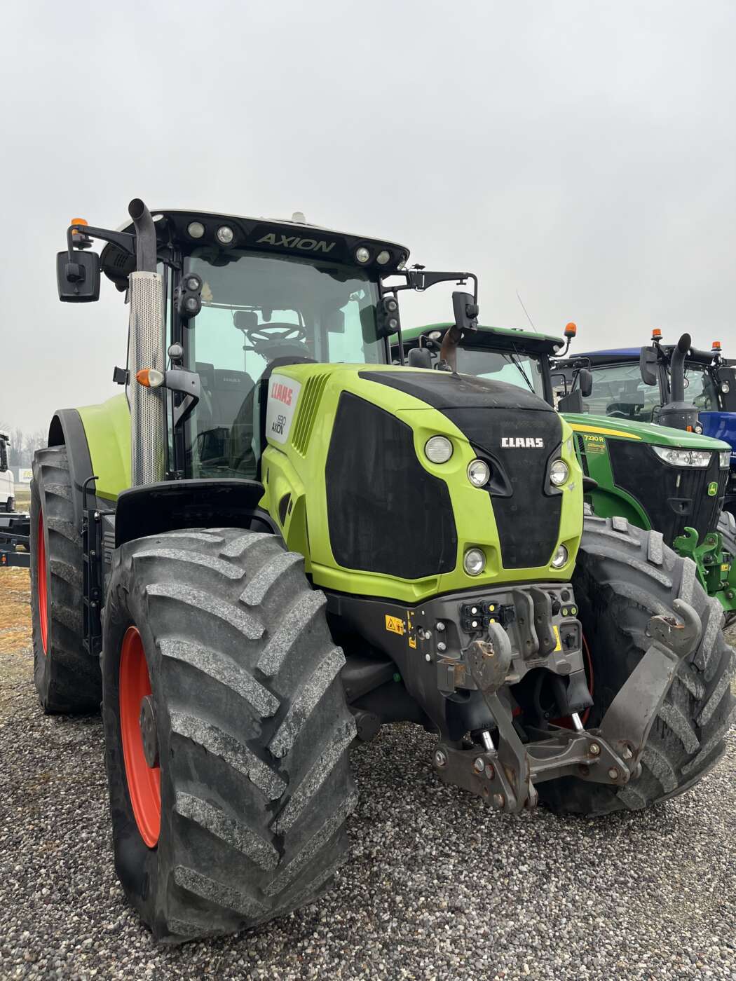 CLAAS Axion 830 CMATIC