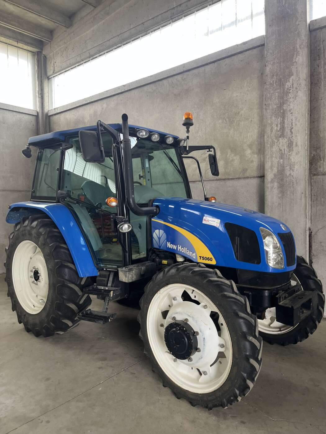 NEW HOLLAND T5060