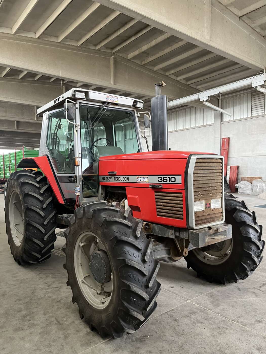 MASSEY FERGUSON 3610 + Caricatore frontale