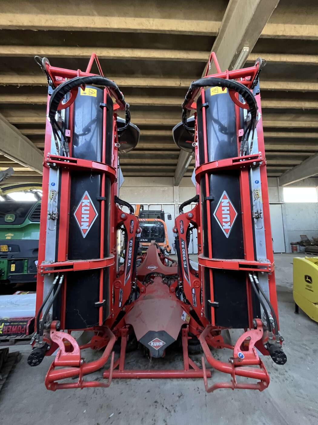 Falciacondizionatrice KUHN FC9330 D-RA 9,3m