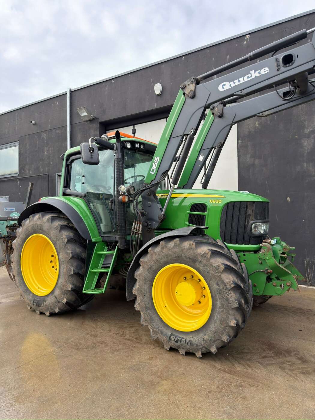 JOHN DEERE 6830 Premium + Caricatore frontale