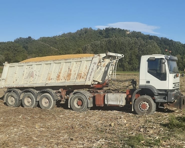 IVECO Eurotrakker macchina operatrice