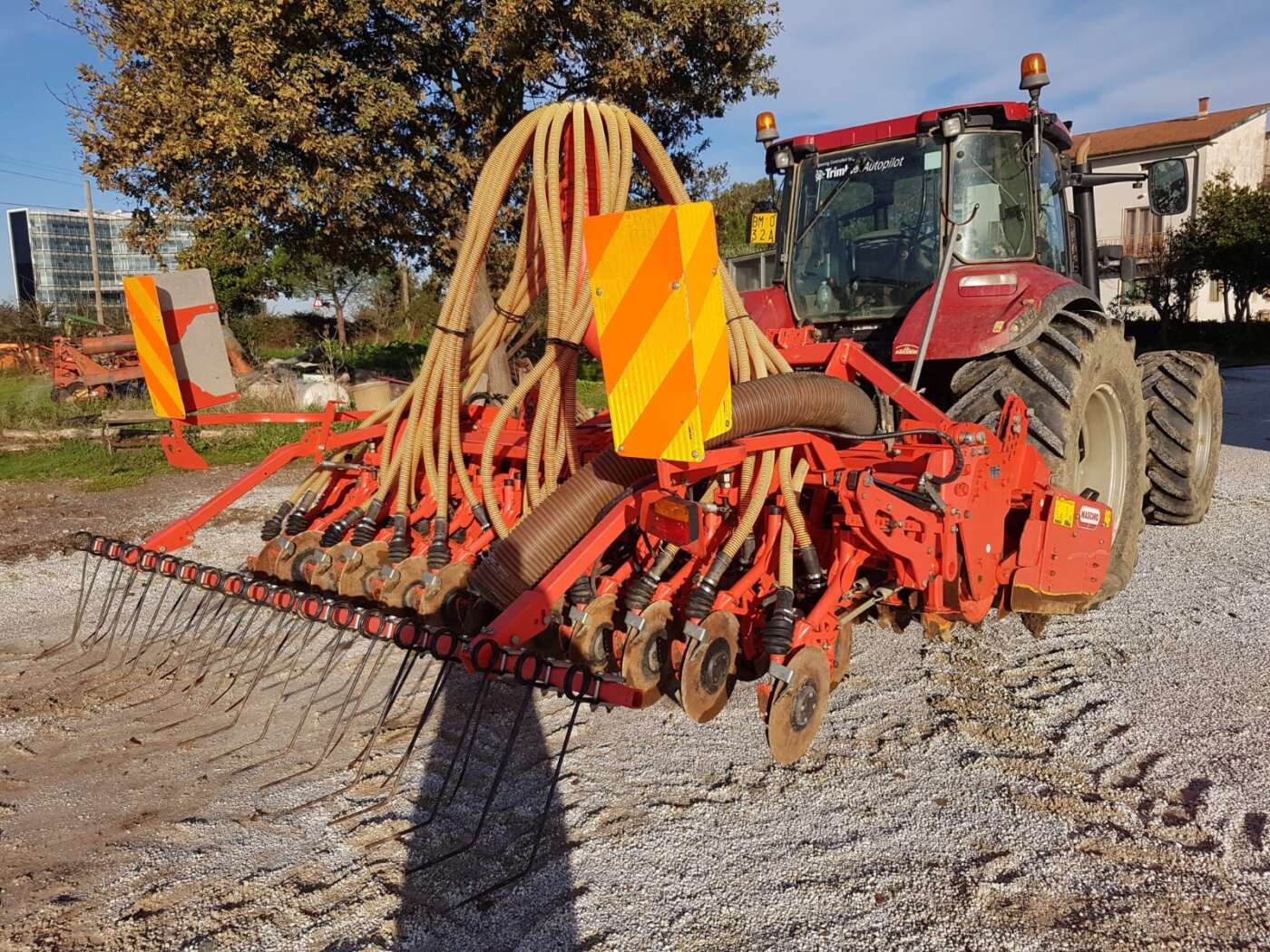 Seminatrice combinata MASCHIO 3m + Cassa anteriore