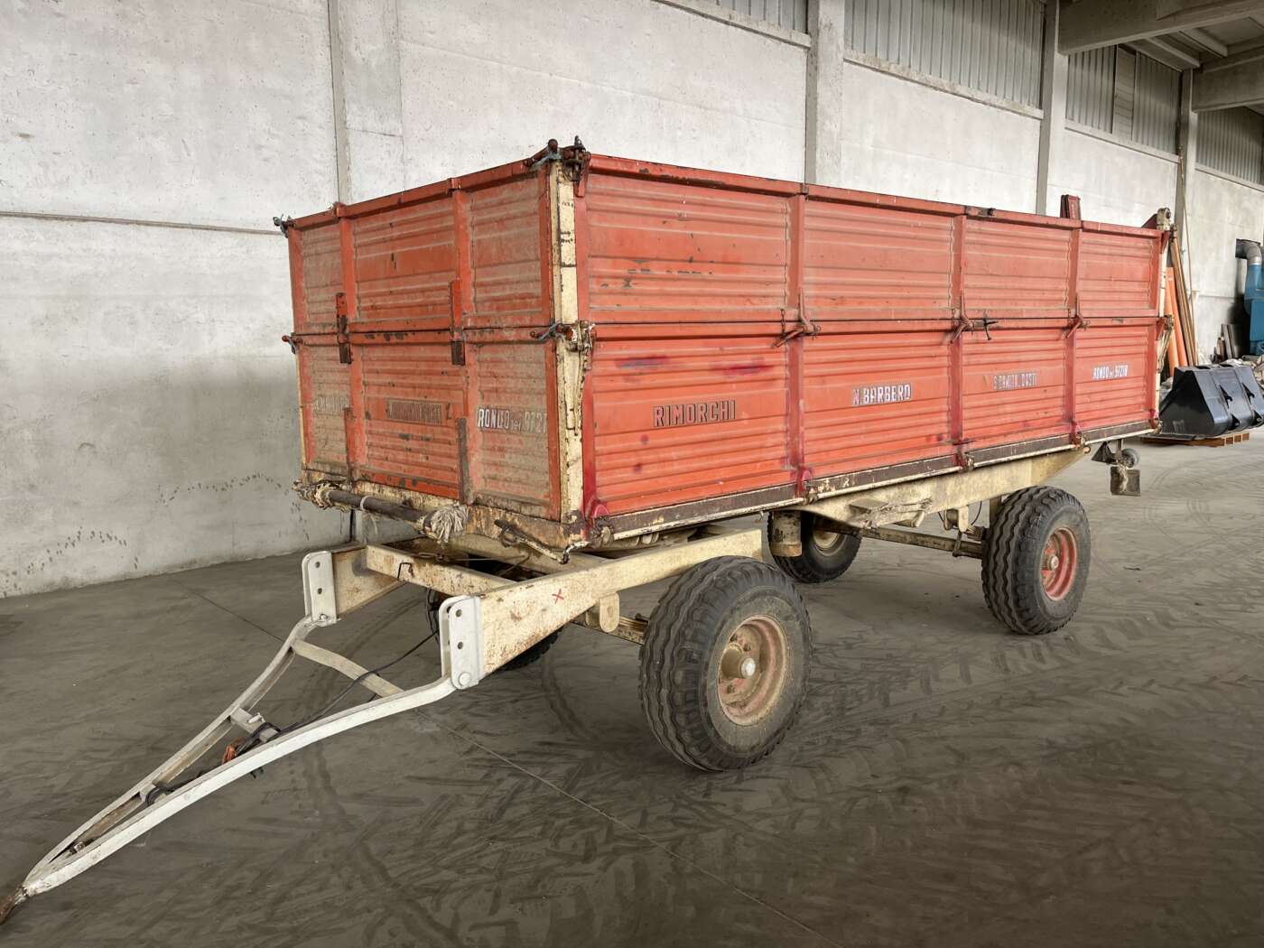 Rimorchio trilaterale RONDÒ 60 q.li