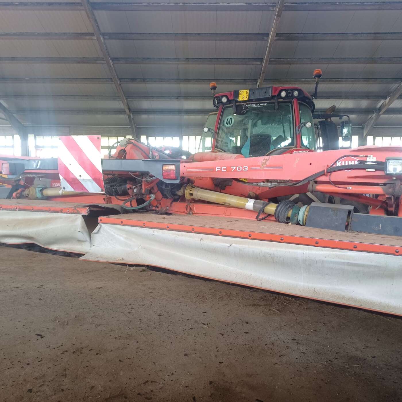 Falciatrice KUHN FC703