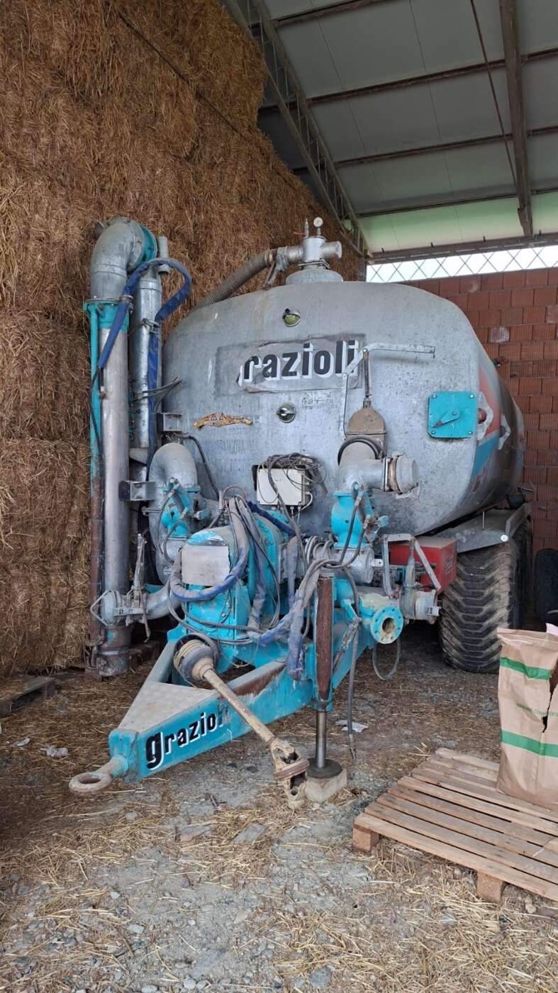 Carrobotte GRAZIOLI 3 assi - 20-000 L