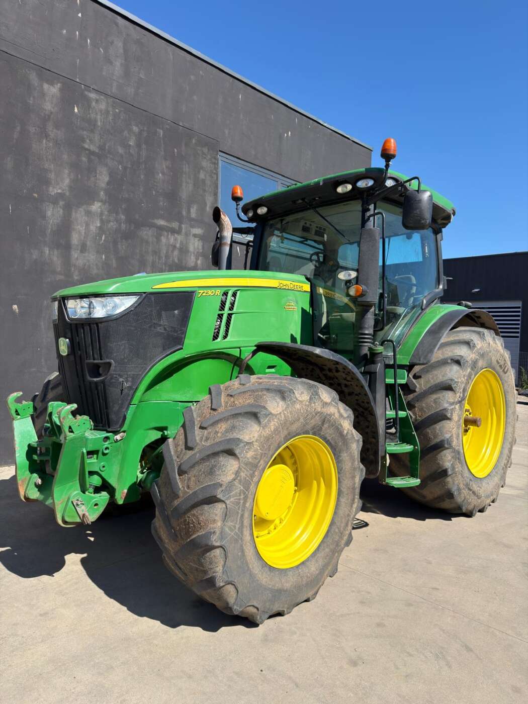 JOHN DEERE 7230R (cambio rifatto!)