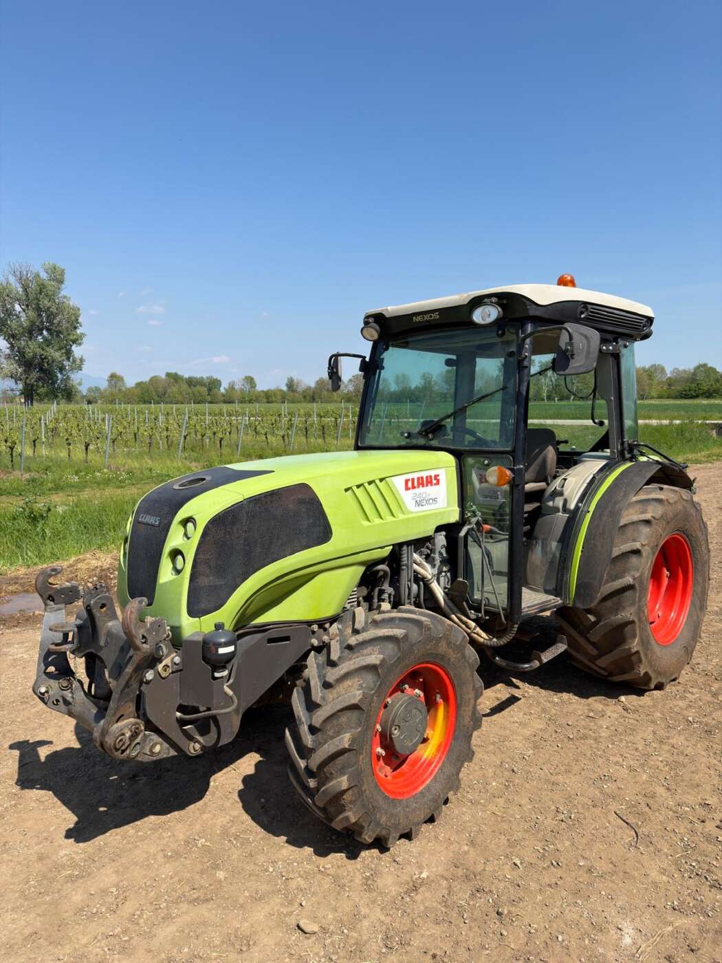 CLAAS Nexos 240 F