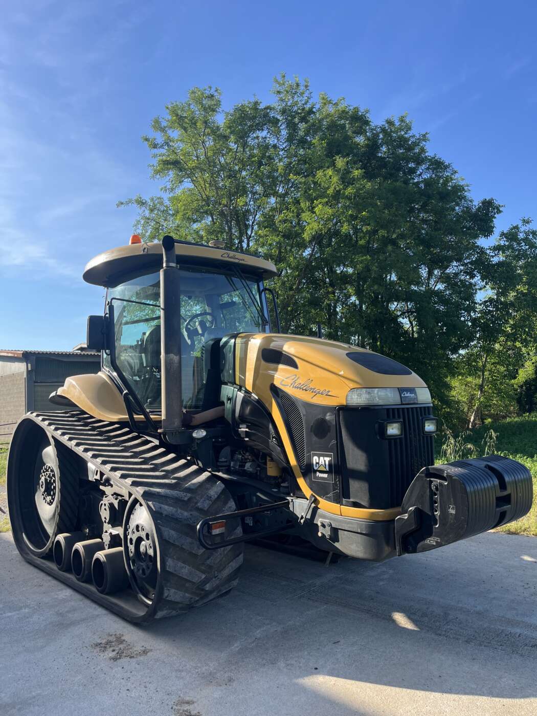 CAT Challenger 765B