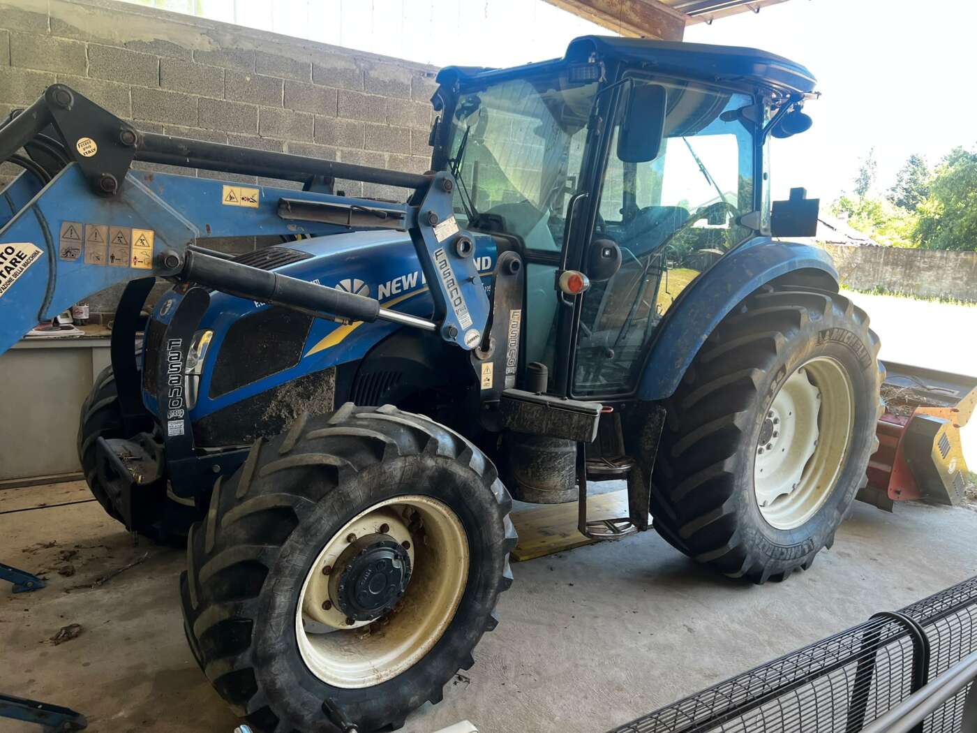 NEW HOLLAND TD.115 + Caricatore frontale