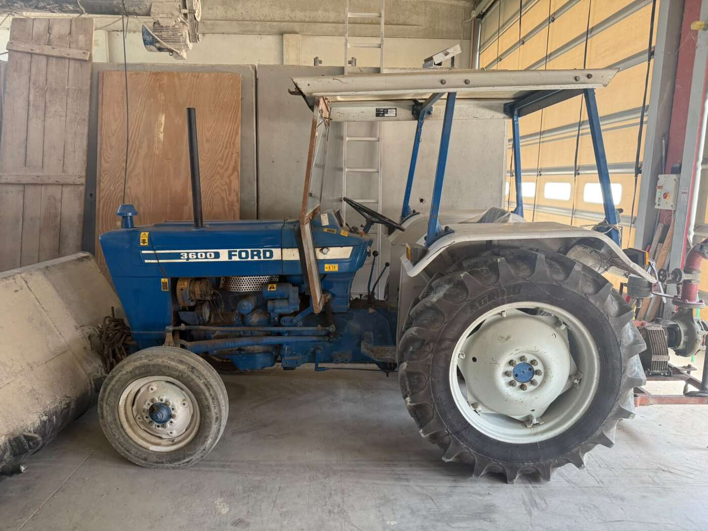 FORD 3600 2RM