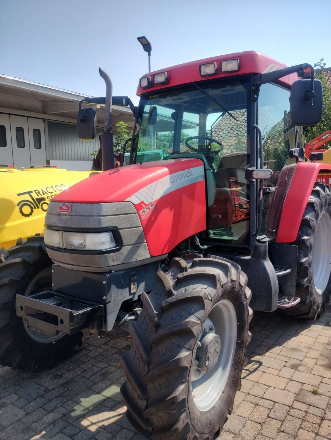 McCORMICK CX95 XtraShift