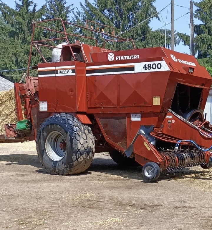 Pressa quadra HESSTON 4800