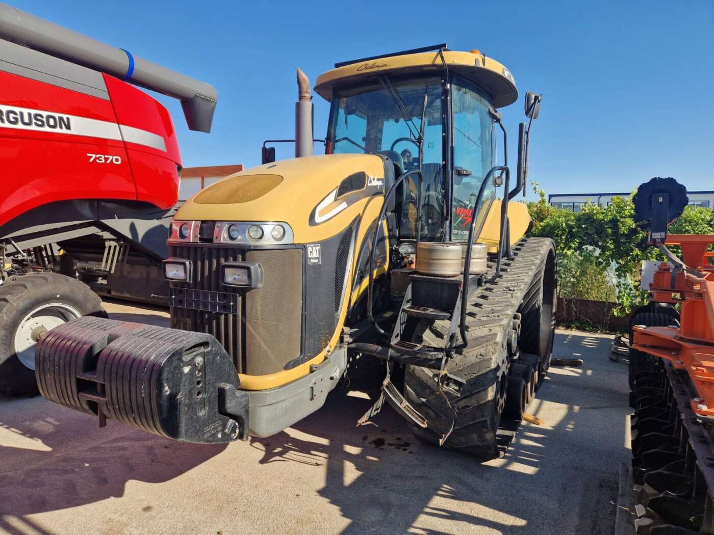 CAT Challenger 765C